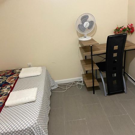 A Delightful Room In Queens New York Eksteriør billede