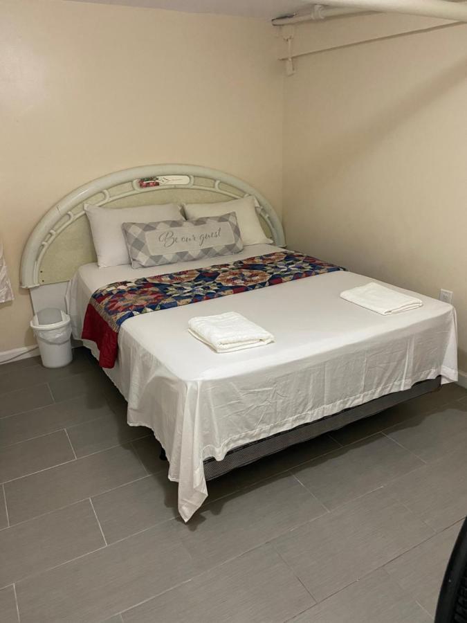 A Delightful Room In Queens New York Eksteriør billede